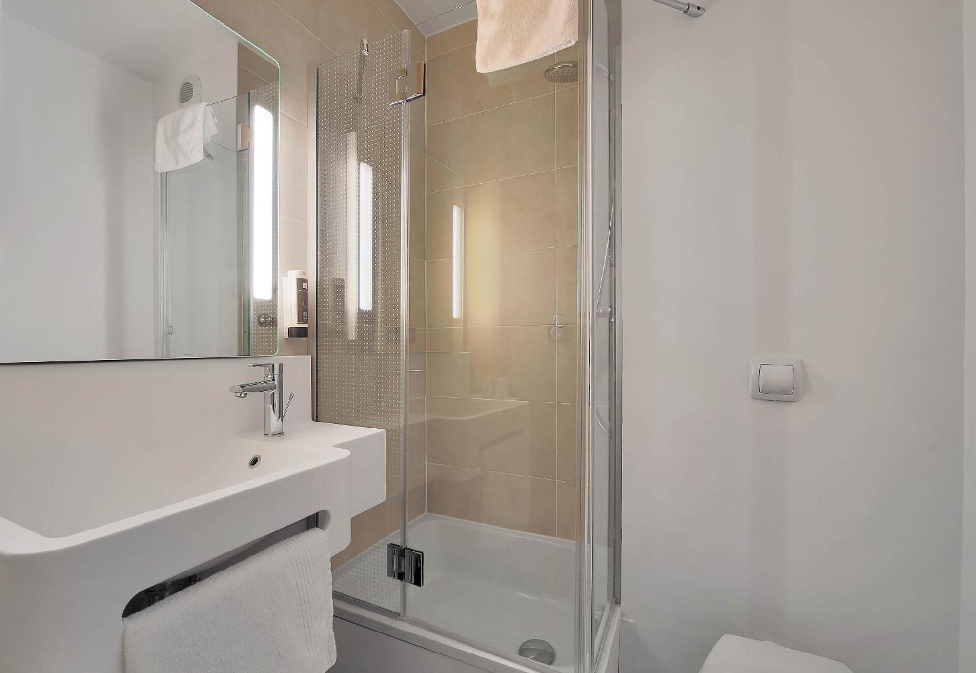 B&B Hotel Le Treport Friville Eksteriør billede