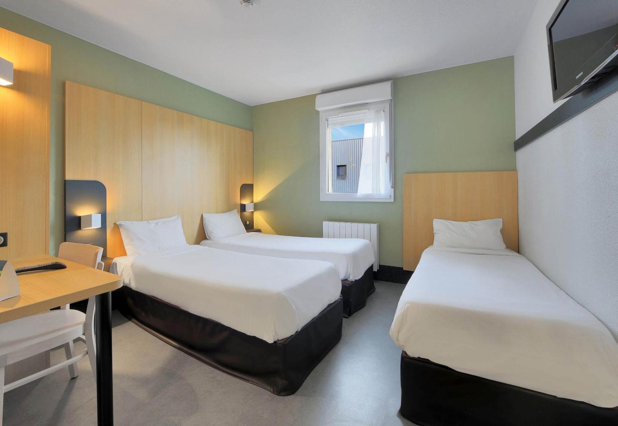 B&B Hotel Le Treport Friville Eksteriør billede